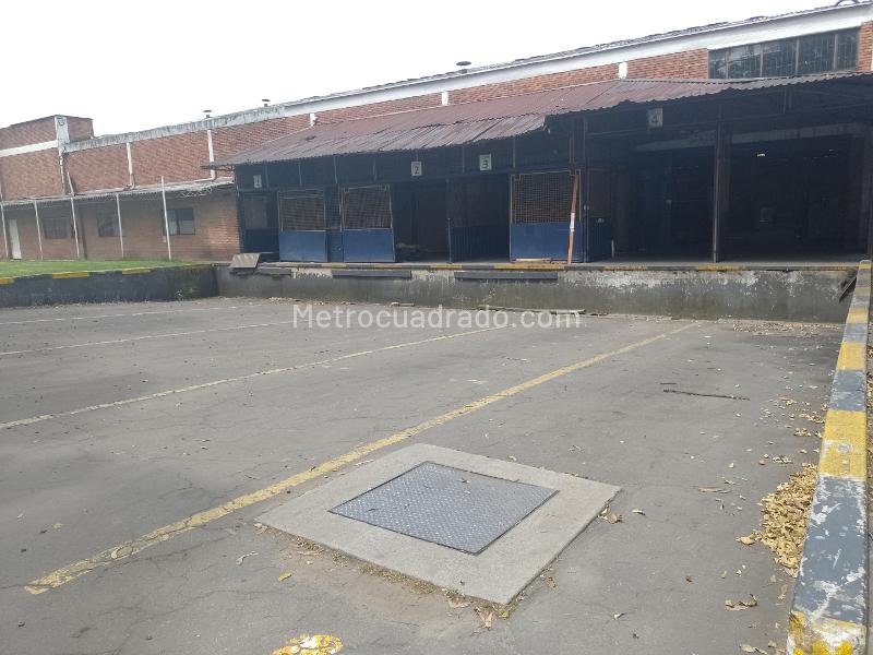 Bodega en Venta, Montevideo, Bogotá D.C. - Mehr