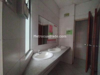 Edificio de Oficinas en Arriendo, LA CANDELARIA, Medellín