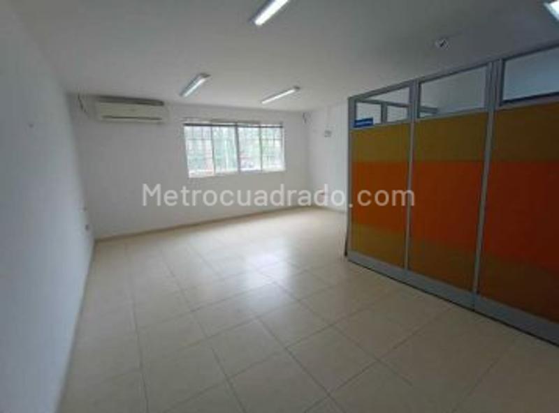 Edificio de Oficinas en Arriendo, CALIMA, Cali - Más