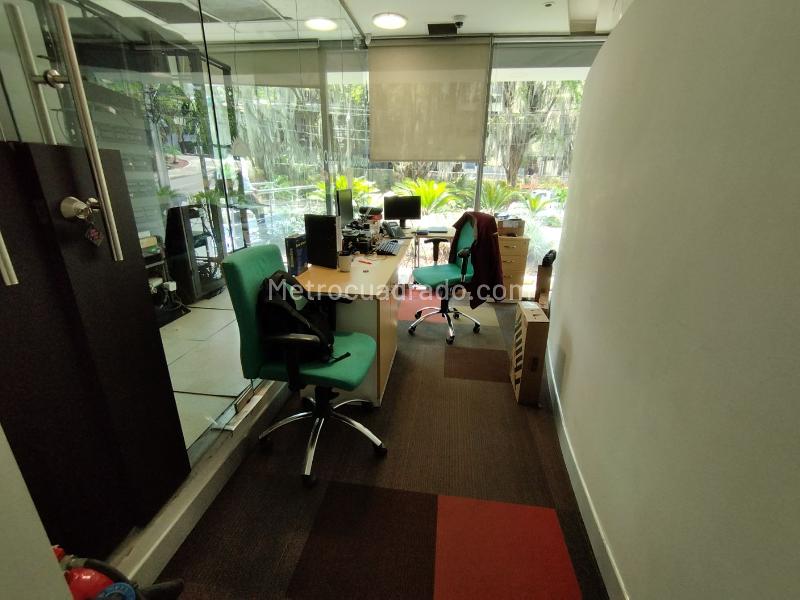 Local Comercial en Arriendo, EL POBLADO, Medellín - Więcej