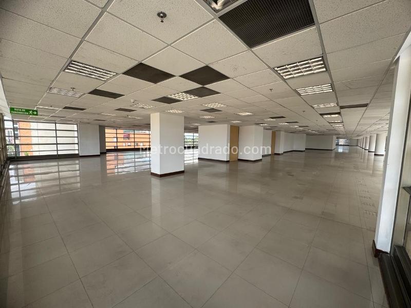 Oficina en Arriendo, CIUDAD SALITRE, Bogotá D.C. - Más