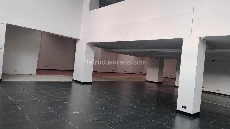 Local Comercial en Arriendo, CHICO NORTE II, Bogotá D.C. - Mehr