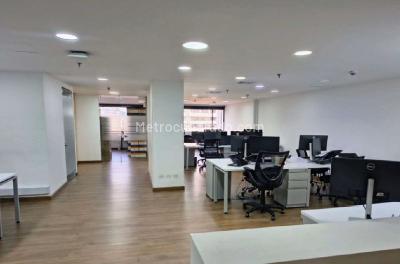 Office for rent in CHICO NORTE, Bogotá