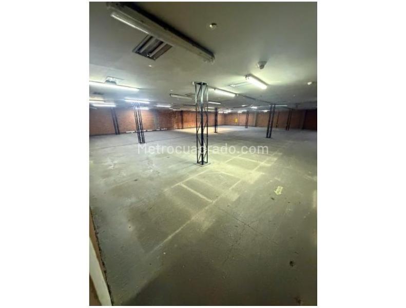 Bodega en Arriendo, ZONA INDUSTRIAL MONTEVIDEO, Bogotá D.C. - Mehr