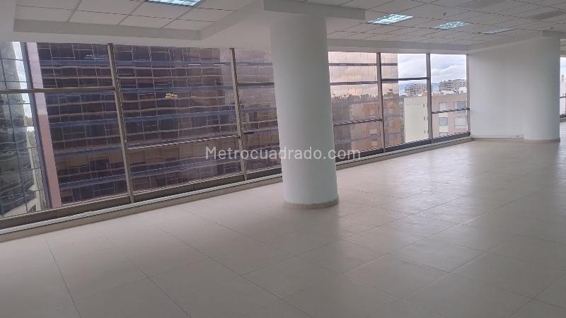 Oficina en Arriendo, CIUDAD SALITRE OCCIDENTAL, Bogotá D.C. - Więcej
