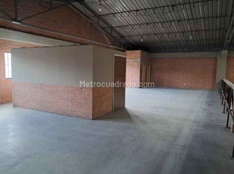 Bodega en Arriendo, ZONA INDUSTRIAL MONTEVIDEO, Bogotá D.C. - Más