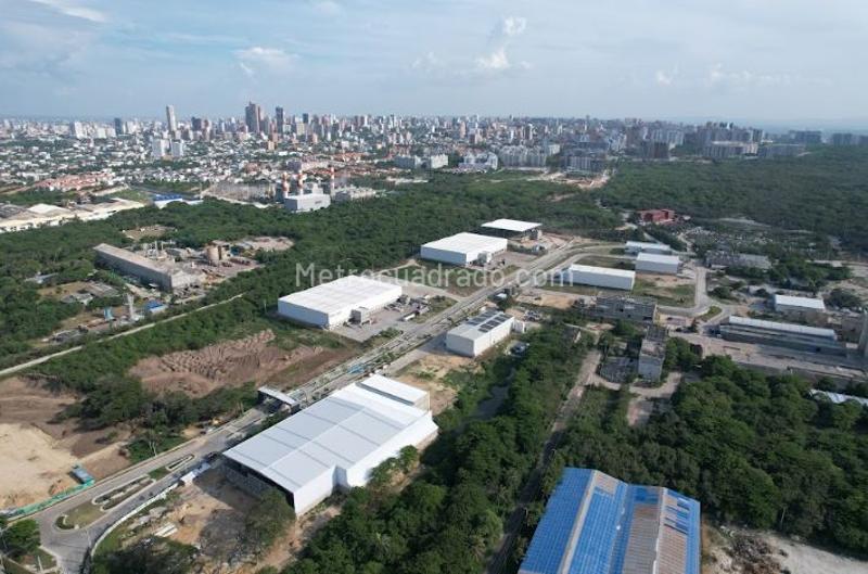 Lote en Arriendo, VIA 40, Barranquilla - Más