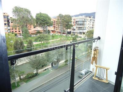 Apartamento de 3 alcobas en venta en Santa Barbara San Patricio, Bogotá, 168 m² · foto 6 de 9