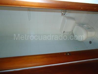 Apartamento de 2 alcobas en venta en Chico El Refugio, Bogotá, 165 m² · foto 6 de 16