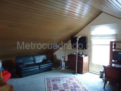 Casa de 4 alcobas en venta en San Jose De Bavaria, Bogotá, 899 m² · foto 5 de 6
