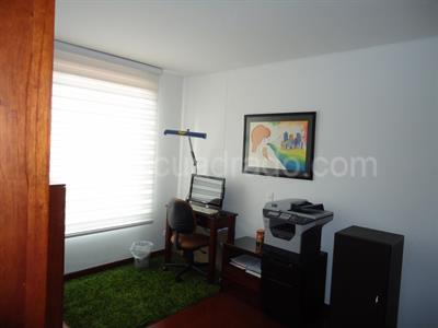 Apartamento de 3 alcobas en venta en Cerros Altos De Suba, Bogotá, 174 m² · foto 5 de 11
