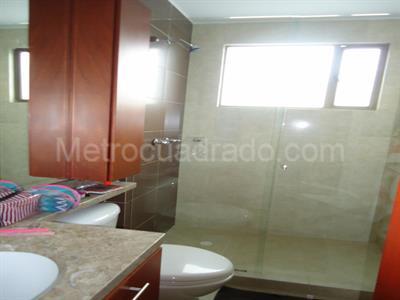Apartamento de 3 alcobas en venta en Cerros Altos De Suba, Bogotá, 174 m² · foto 9 de 11