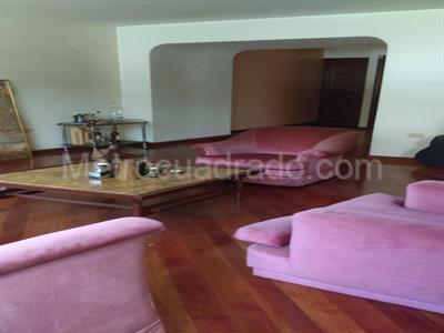 Apartamento de 3 alcobas en venta en Chico, Bogotá, 160 m² · foto 2 de 15