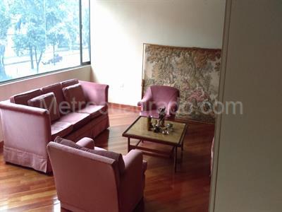 Apartamento de 3 alcobas en venta en Chico, Bogotá, 160 m² · foto 3 de 15