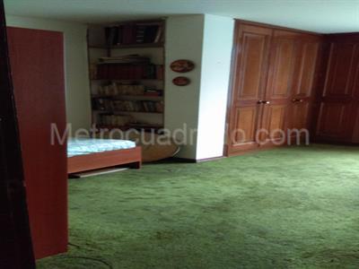 Apartamento de 3 alcobas en venta en Chico, Bogotá, 160 m² · foto 9 de 15