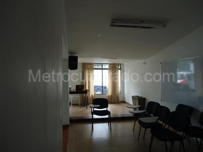 Casa de 4 alcobas en venta en Nueva Autopista Norte, Bogotá, 708 m² · foto 14 de 17