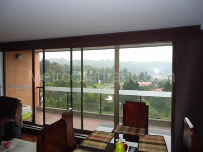 Apartamento de 3 alcobas en venta en Cerros De Suba, Bogotá, 107 m² · foto 3 de 11