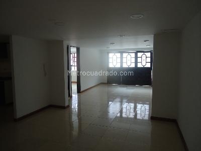Casa en venta en Ciudad Jardin Norte, Bogotá · foto 5 de 19