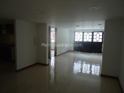 Casa en venta en Ciudad Jardin Norte, Bogotá · foto 8 de 19