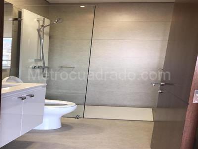 Apartamento de 2 alcobas en venta en Chico Reservado, Bogotá, 90 m² · foto 6 de 7
