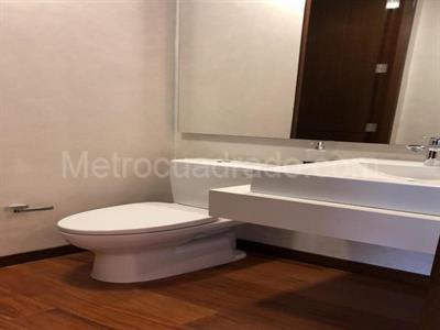 Apartamento de 2 alcobas en venta en Chico Reservado, Bogotá, 90 m² · foto 7 de 7