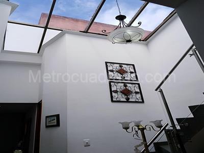 Apartamento de 4 alcobas en venta en Santa Barbara, Bogotá, 188 m² · foto 11 de 20