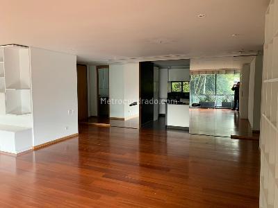Apartamento de 3 alcobas en venta en El Virrey, Bogotá, 300 m² · foto 5 de 20