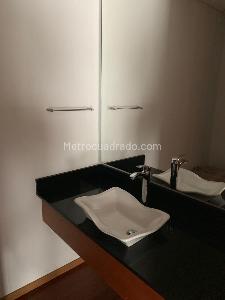 Apartamento de 3 alcobas en venta en El Virrey, Bogotá, 300 m² · foto 19 de 20