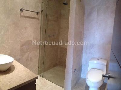 Apartamento de 3 alcobas en venta en La Carolina, Bogotá, 160 m² · foto 13 de 17