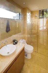 Apartamento en venta en Santa Barbara, Bogotá · foto 8 de 14