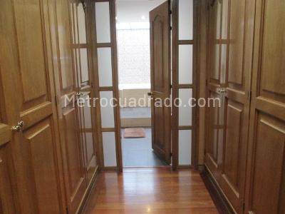 Apartamento de 3 alcobas en venta en Chico Norte, Bogotá, 201 m² · foto 16 de 20