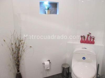 Apartamento de 3 alcobas en venta en Chico Norte, Bogotá, 201 m² · foto 18 de 20