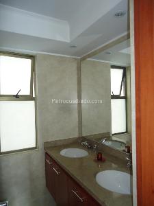 Apartamento de 3 alcobas en venta en Cerros De Suba, Bogotá, 144 m² · foto 12 de 18