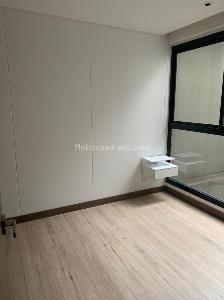 Apartamento de 3 alcobas en venta en Chico Navarra, Bogotá, 150 m² · foto 13 de 20