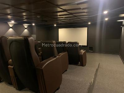 Apartamento de 3 alcobas en venta en Chico Navarra, Bogotá, 150 m² · foto 19 de 20