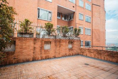 Apartamento en venta en Chico, Bogotá · foto 3 de 16