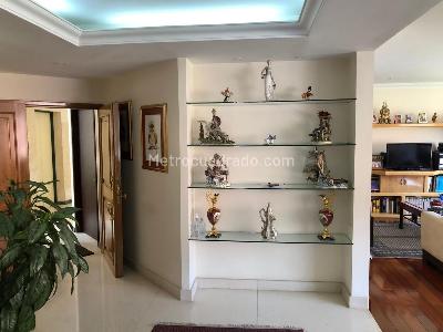 Apartamento de 3 alcobas en venta en Chico, Bogotá, 272 m² · foto 6 de 20