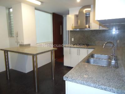 Apartamento de 3 alcobas en venta en Altos De Chico, Bogotá, 155 m² · foto 10 de 16