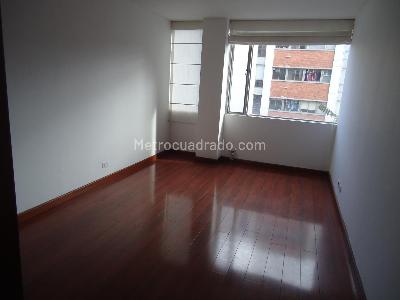 Apartamento de 3 alcobas en venta en Altos De Chico, Bogotá, 155 m² · foto 4 de 16