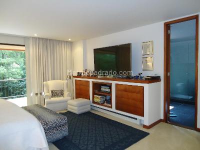 Apartamento de 3 alcobas en venta en Cerros De Santa Barbara, Bogotá, 290 m² · foto 2 de 20