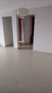 Apartamento de 3 alcobas en venta en Modelia Imperial, Bogotá, 83 m² · foto 2 de 19