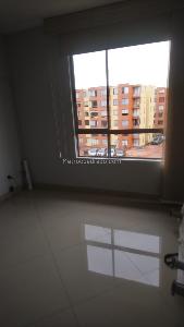 Apartamento de 3 alcobas en venta en Modelia Imperial, Bogotá, 83 m² · foto 9 de 19