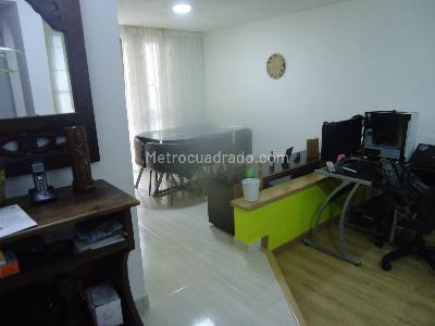 Casa de 3 alcobas en venta en Gilmar Colina, Bogotá, 103 m² · foto 2 de 20