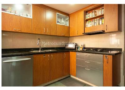 Apartamento en venta en Santa Barbara, Bogotá · foto 7 de 15