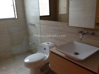 Apartamento de 2 alcobas en venta en Chicó Norte, Bogotá, 158 m² · foto 14 de 18