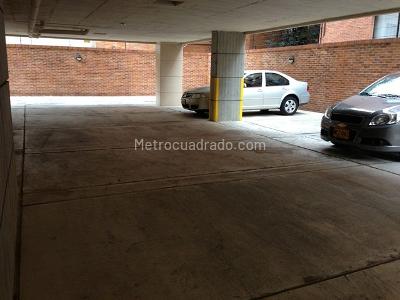 Apartamento de 2 alcobas en venta en Chicó Norte, Bogotá, 158 m² · foto 15 de 18