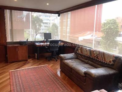 Apartamento de 3 alcobas en venta en Los Rosales, Bogotá, 218 m² · foto 6 de 15