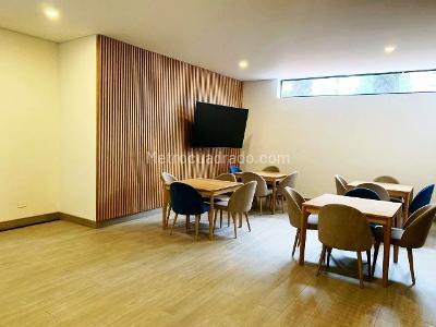 Apartamento de 3 alcobas en venta en Los Rosales, Bogotá, 165 m² · foto 9 de 9
