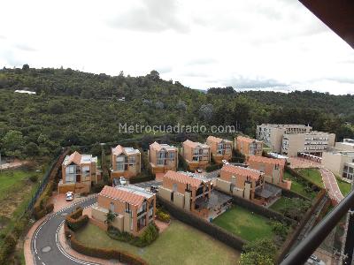 Apartamento de 3 alcobas en venta en Cerros De Suba, Bogotá, 147 m² · foto 5 de 17