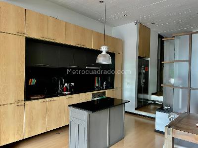 Apartamento de 1 alcoba en venta en Chico Reservado, Bogotá, 73 m² · foto 4 de 7